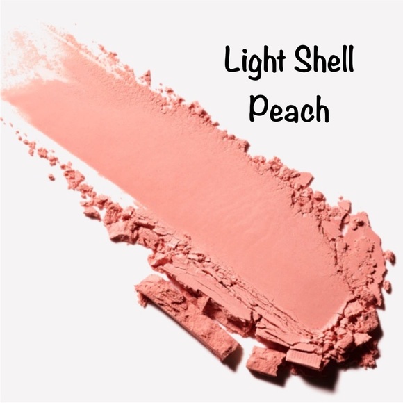 ‼️ LAST ONE 💕 STRIKE A POSE a MAC POWDERKISS  MATTE SHADOW. *NEW: 50% OFF RETAIL - Picture 2 of 6